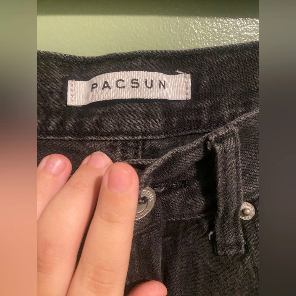 Black lightly checkered Distressed women’s Jeans - Picture 4 of 5